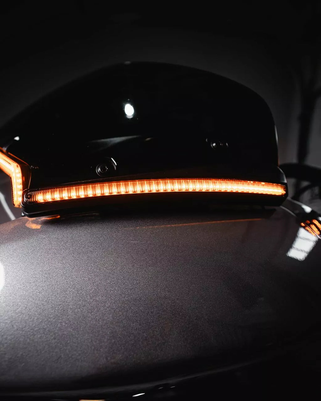 LED-Blinkerlicht Schwarze Windschutzscheibenverkleidung mit SMK-Linse für Harley-Davidson