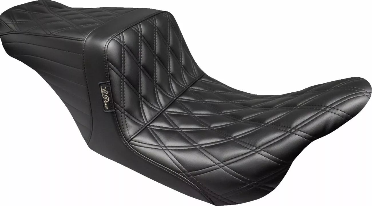 Front seat with double diamond Whatto with black thread for Harley Davidson