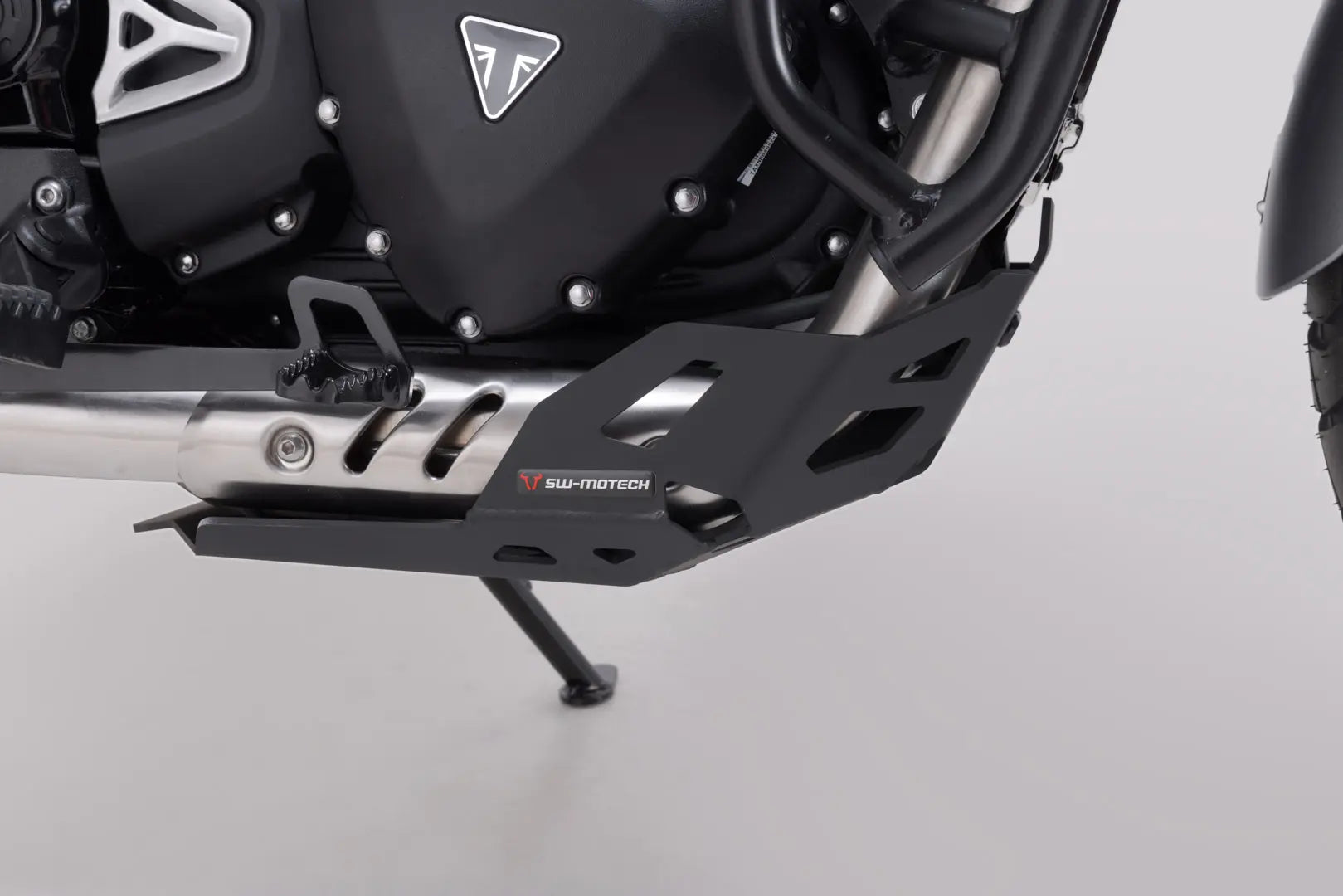 Defensa de motor negra para Triumph