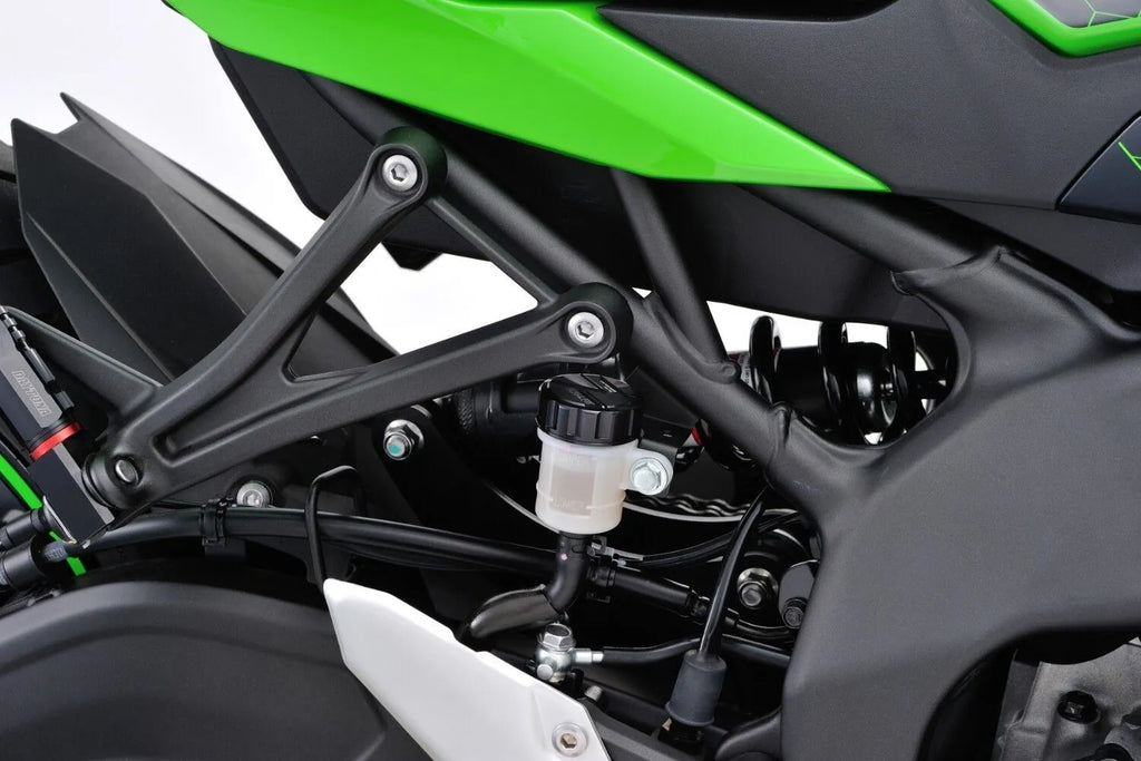 Rear hydraulic pump cover for Kawasaki