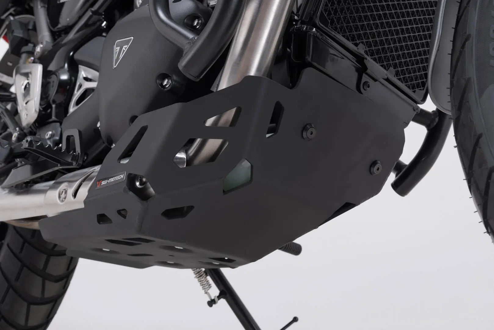 Defensa de motor negra para Triumph