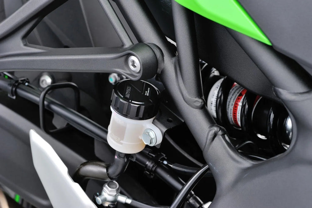Rear hydraulic pump cover for Kawasaki