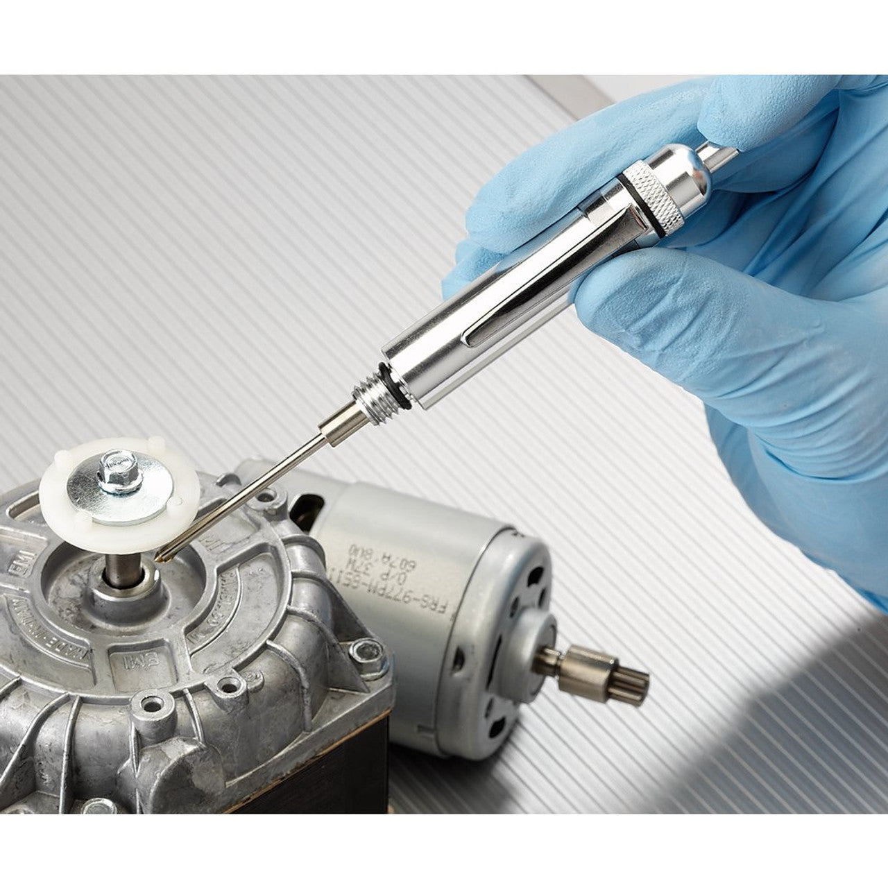 Precision Lubricator