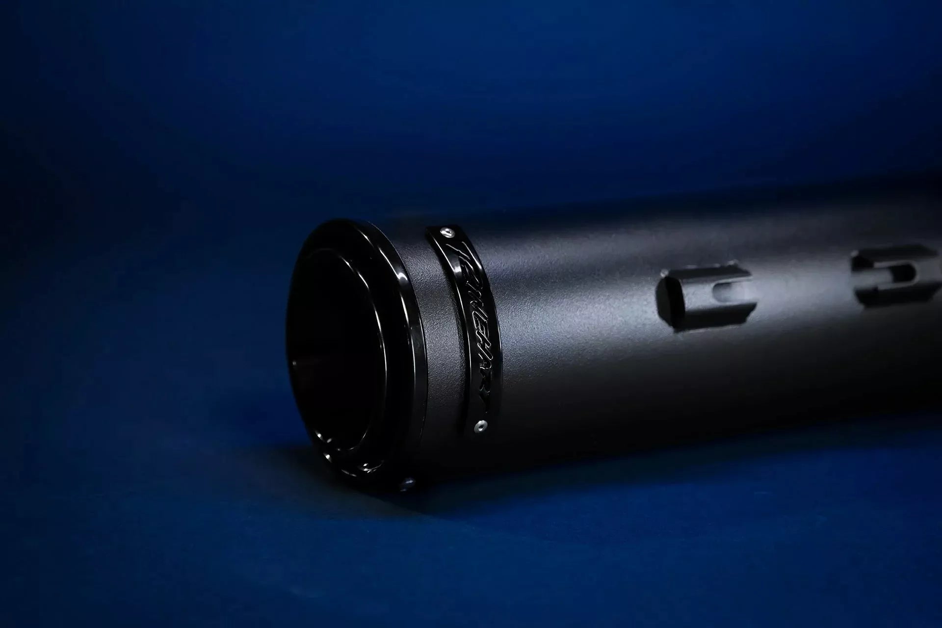 Silenciadores Slip-On De 4,5" Hp45 Xl Para Harley Davidson 17-Up FL