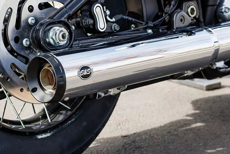 Grand National Chrom Slip-On Schalldämpfer für Harley Davidson Softail M8 2025