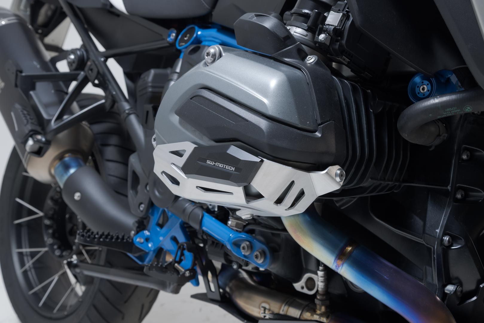 Cylinder Guards for BMW R1200R 12-18