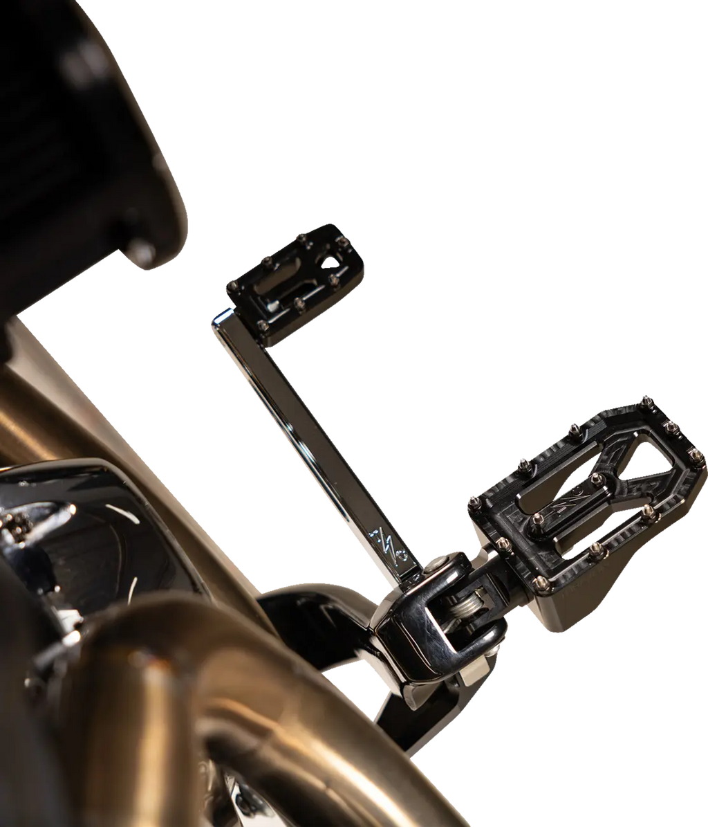 Reposapiés Aggressor para Harley Davidson