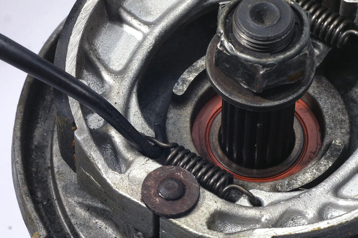 Molla del faro e del freno per moto
