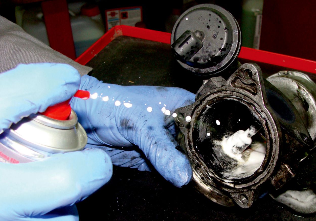 Para todos los motores gasolina y diesel con suciedad en el sistema de admisión del motor y en la válvula EGR Para la limpieza de la válvula IAC de las motocicletas Harley-Davidson