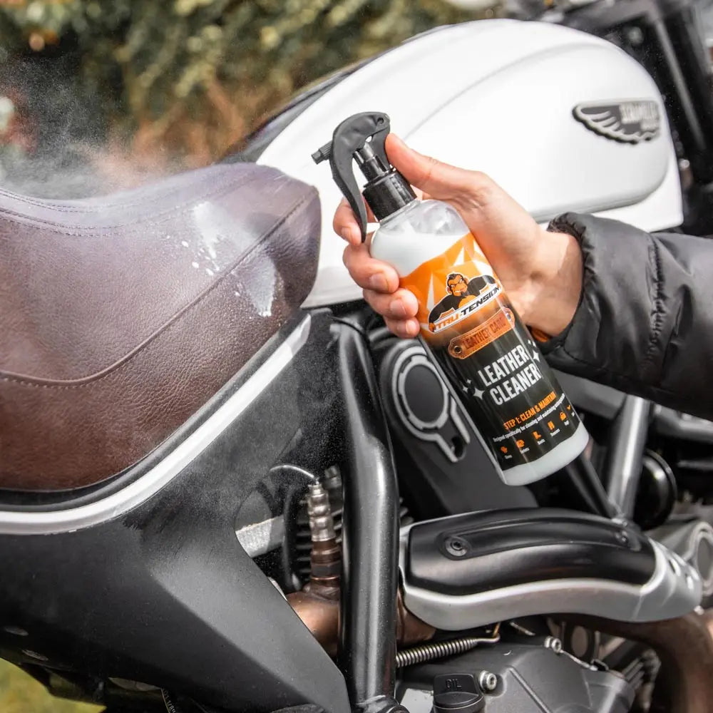 Detergente per pelle 400 ml per motociclette