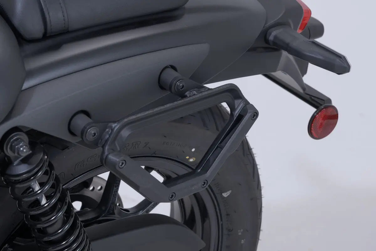 Alforjas laterales Legend Gear V-LOC (16 y 11 litros) para moto
