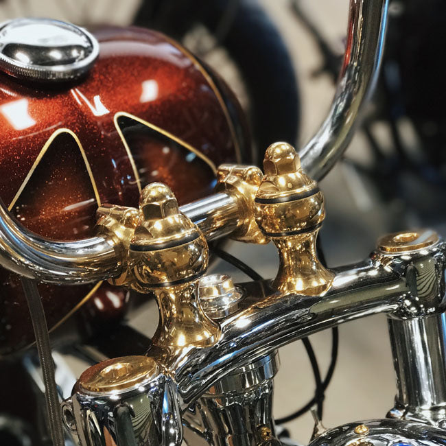 Indian Larry, Retro Style Riser, 2" Rise, poliertes Messing für Harley-Davidson
