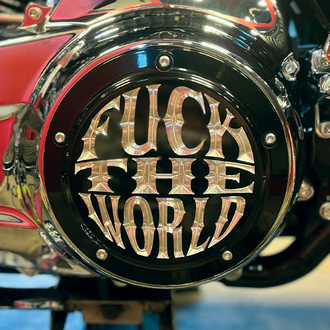 Indian Larry, "Fuck the World" Kupplungsdeckel für Harley-Davidson
