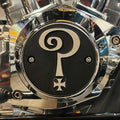 Indian Larry, 2-Loch "Fragezeichen" Steuerdeckel für Harley-Davidson