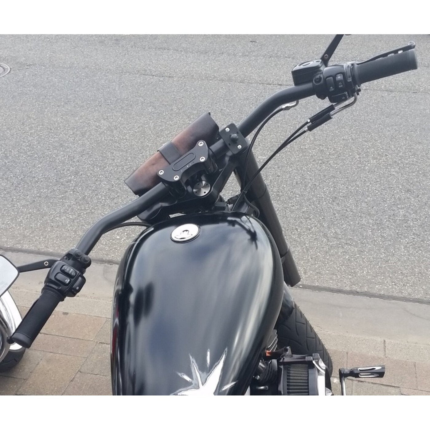 Fehling, 1-1/4" schwarzer Lenker für Harley Davidson