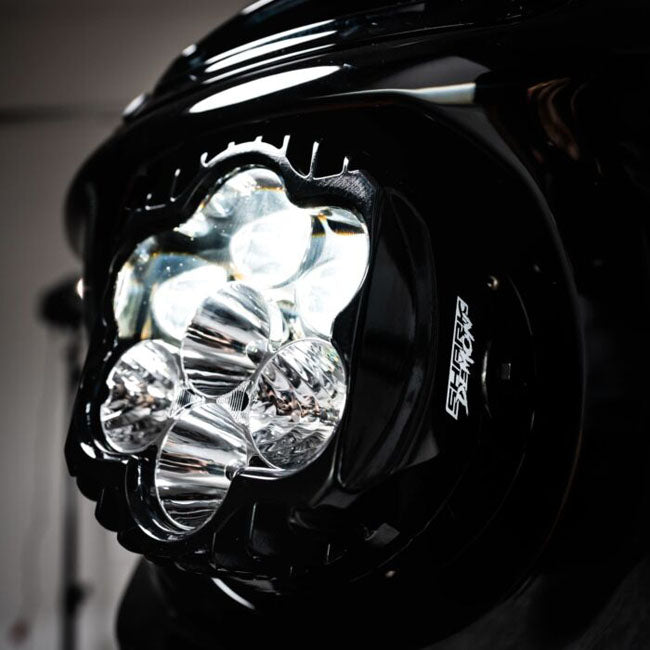 Custom Dynamics Shark Demon 2 Performance LED-Scheinwerfer-Kit für Harley-Davidson