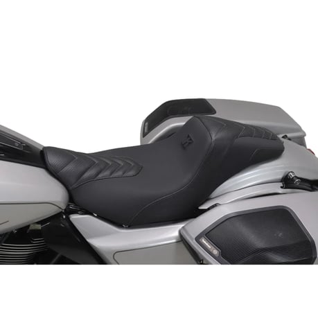 Mustang, Kodlin Squareback seat for Harley Davidson