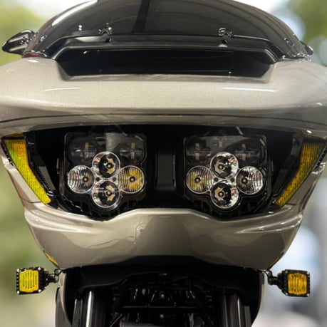 Custom Dynamics, inserciones de ventilación LED de señal de giro. Frente. Negro
