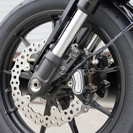Arlen Ness, Holeshot Caliper Mounting Kit.Black