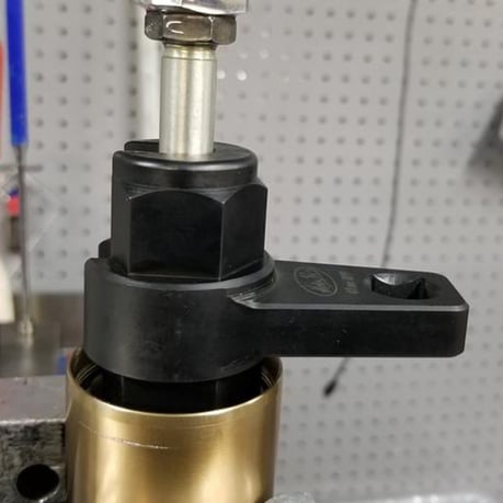 Motion Pro, Llave guía de varilla BPF 41/43 mm