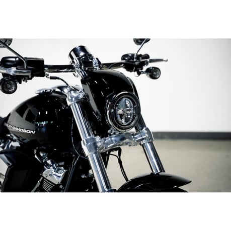 Cult-Werk, FXBR headlamp mask 'V-Rod style'. Gloss black