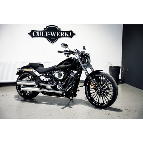 Cult-Werk, FXBR headlamp mask 'V-Rod style'. Gloss black