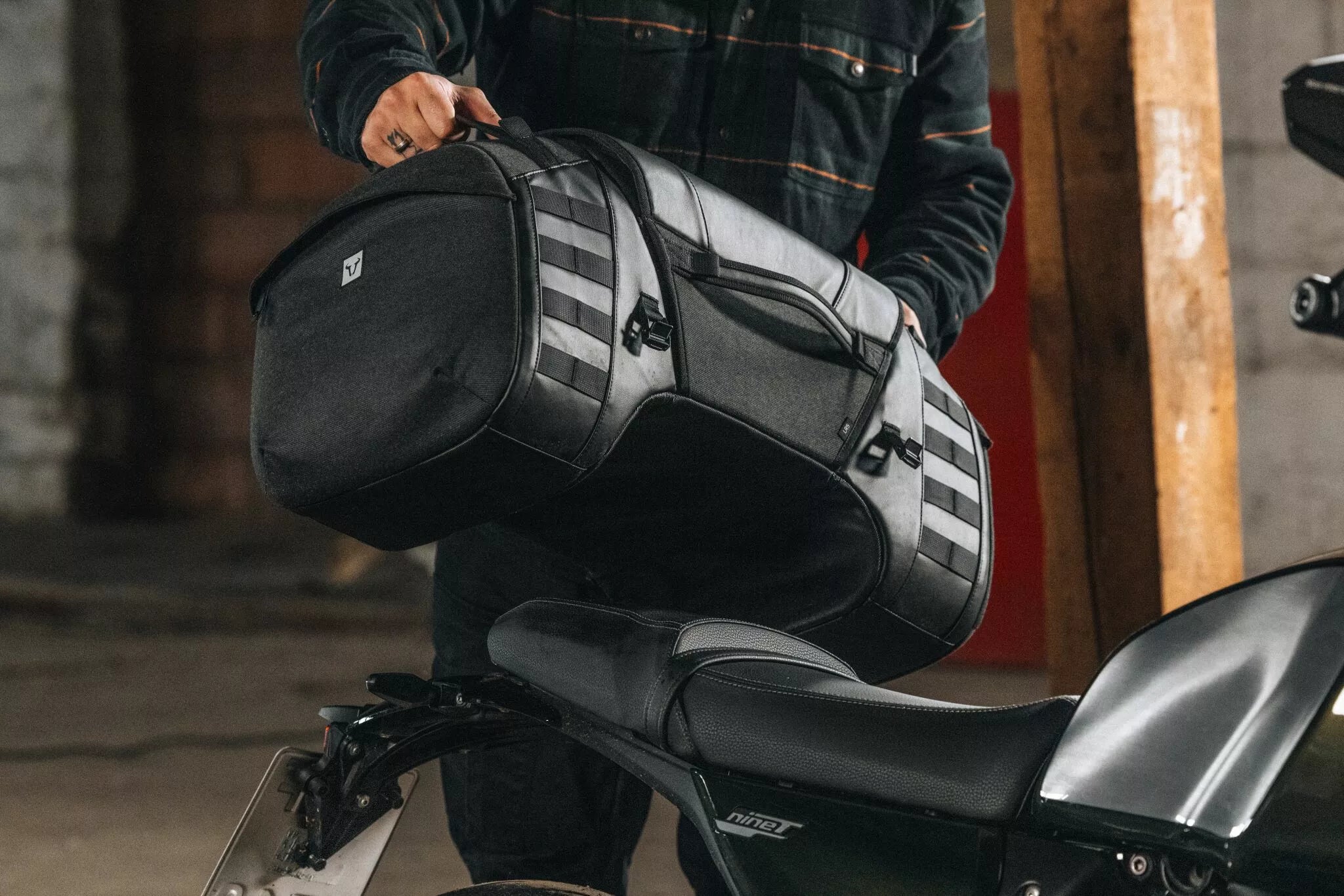 Legend Gear LR5 Rear Bag