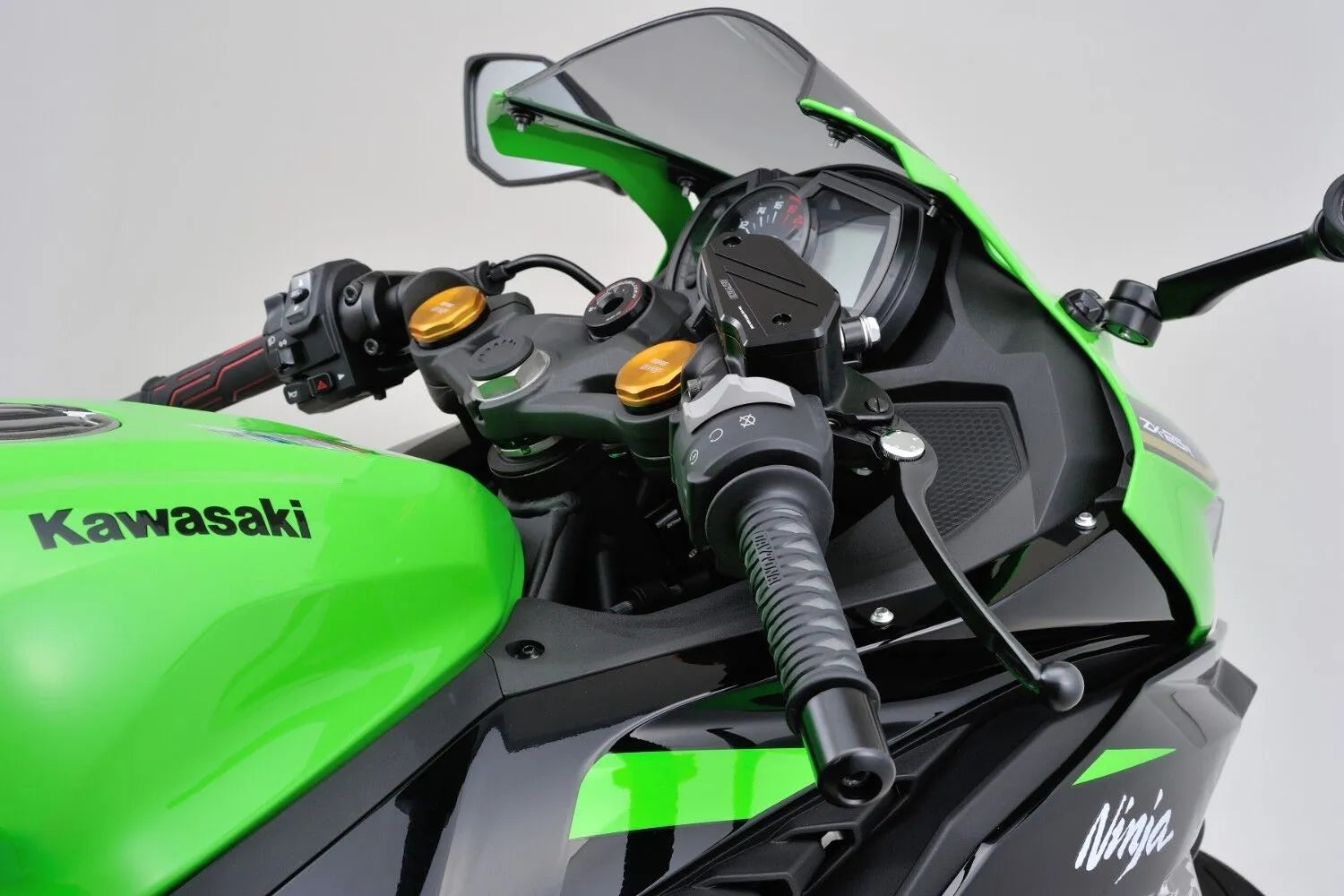 Tapa para bomba hidráulica delantera negra para Kawasaki