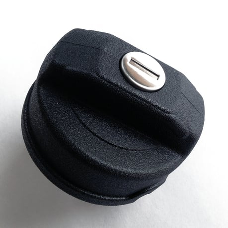 Cult-Werk, V-Rod gas cap. With lock