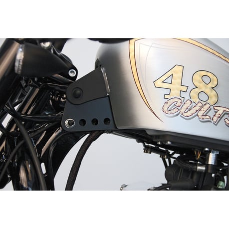 Cult-Werk, gas tank lift kit. Gloss black