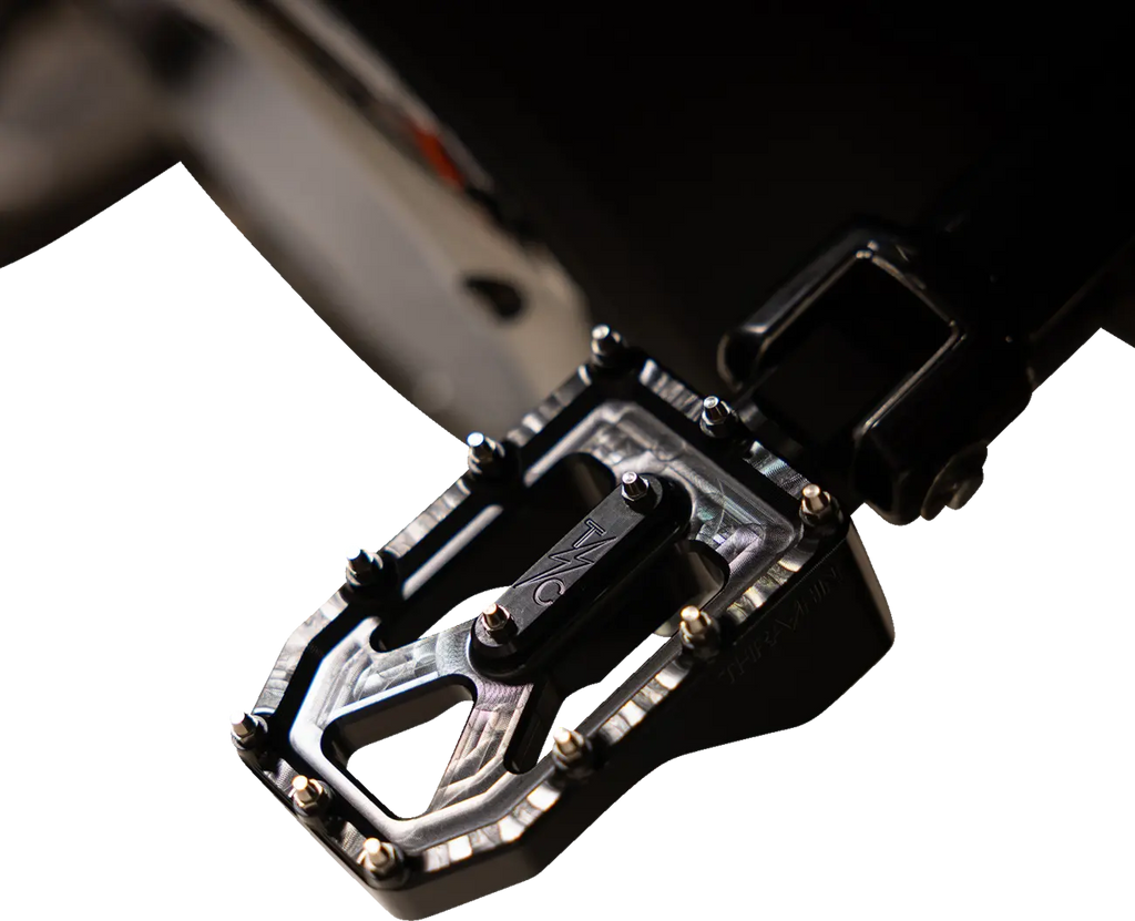Reposapiés Aggressor para Harley Davidson