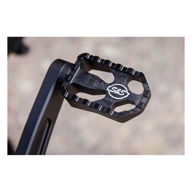 S&S, Pedal De Freno De Montaje Medio M8. Negro Para Harley Davidson
