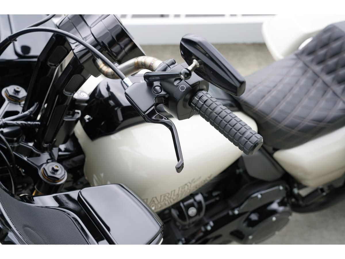 Method Hand schwarz eloxierte Kabelkupplungshebel für Harley-Davidson 21-24 Touring
