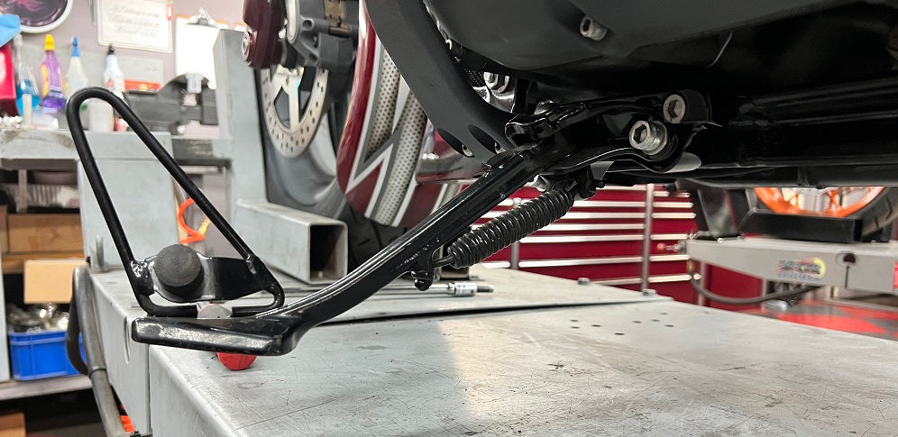 Soporte Caballete Lateral Mejorado Para Harley-Davidson Softail M8