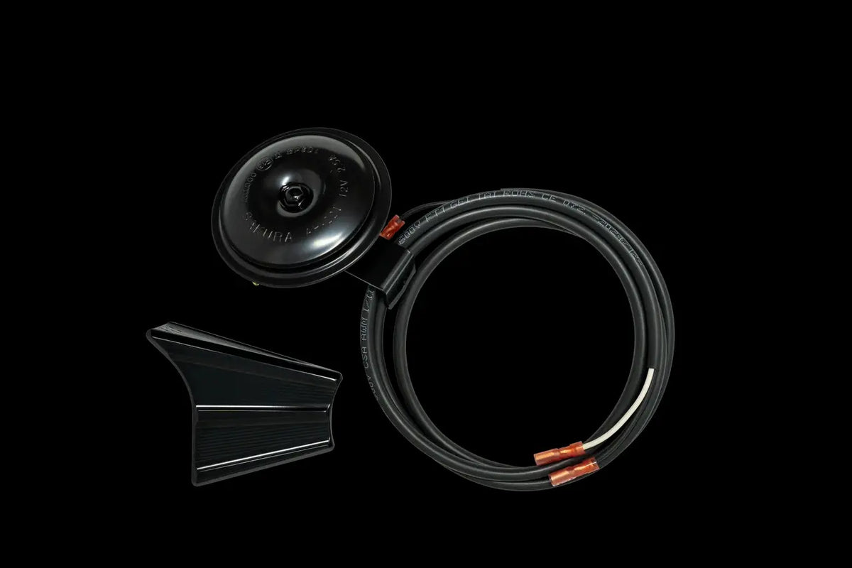 Kit de reubicación de claxon HORN RELOCATION KIT, BLK, TRNG 23.5&UP