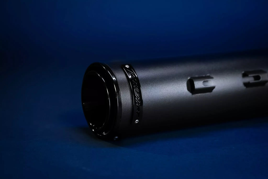 Silenciadores Slip-On HP45 De 4,5" Para Harley Davidson FLT 17-Up - Negro