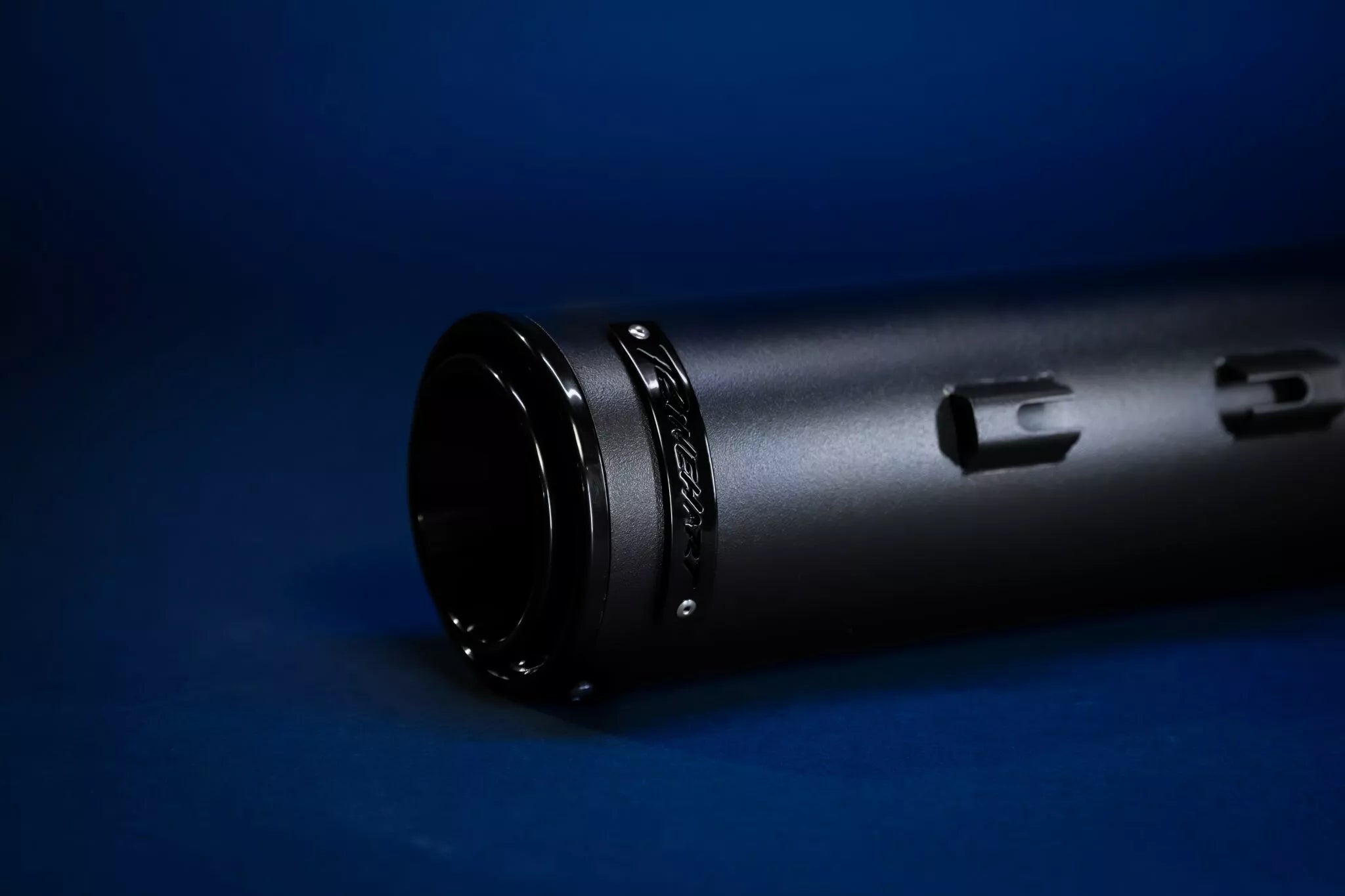 Silenciadores Slip-On HP45 De 4,5" Para Harley Davidson FLT 17-Up - Negro