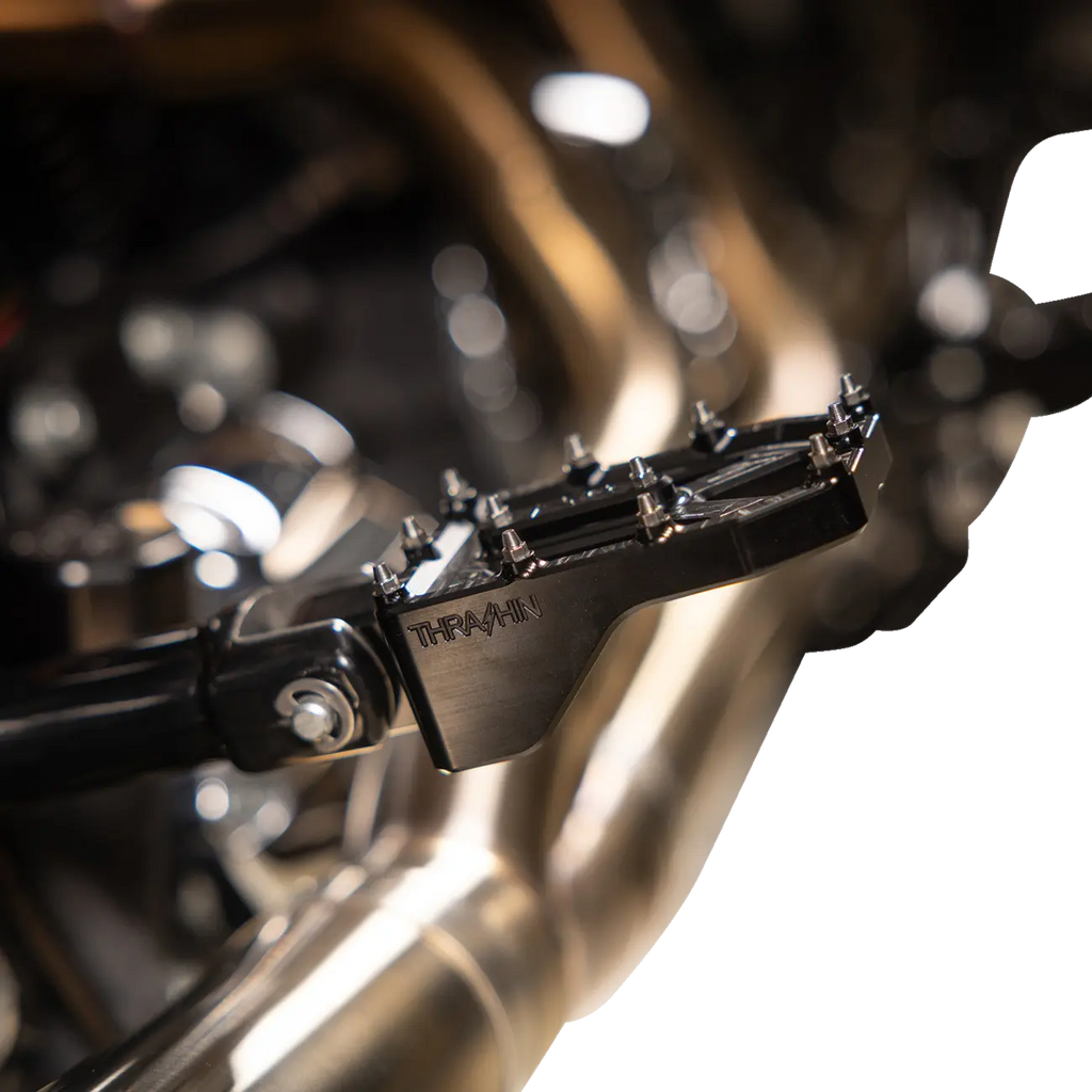 Reposapiés Aggressor para Harley Davidson