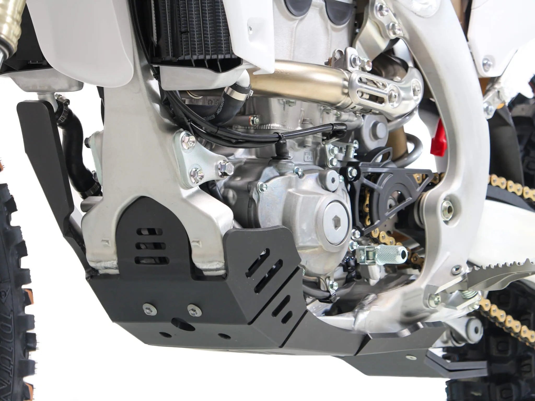 Cubrecárter negro delantero inferior Xtrem para Yamaha