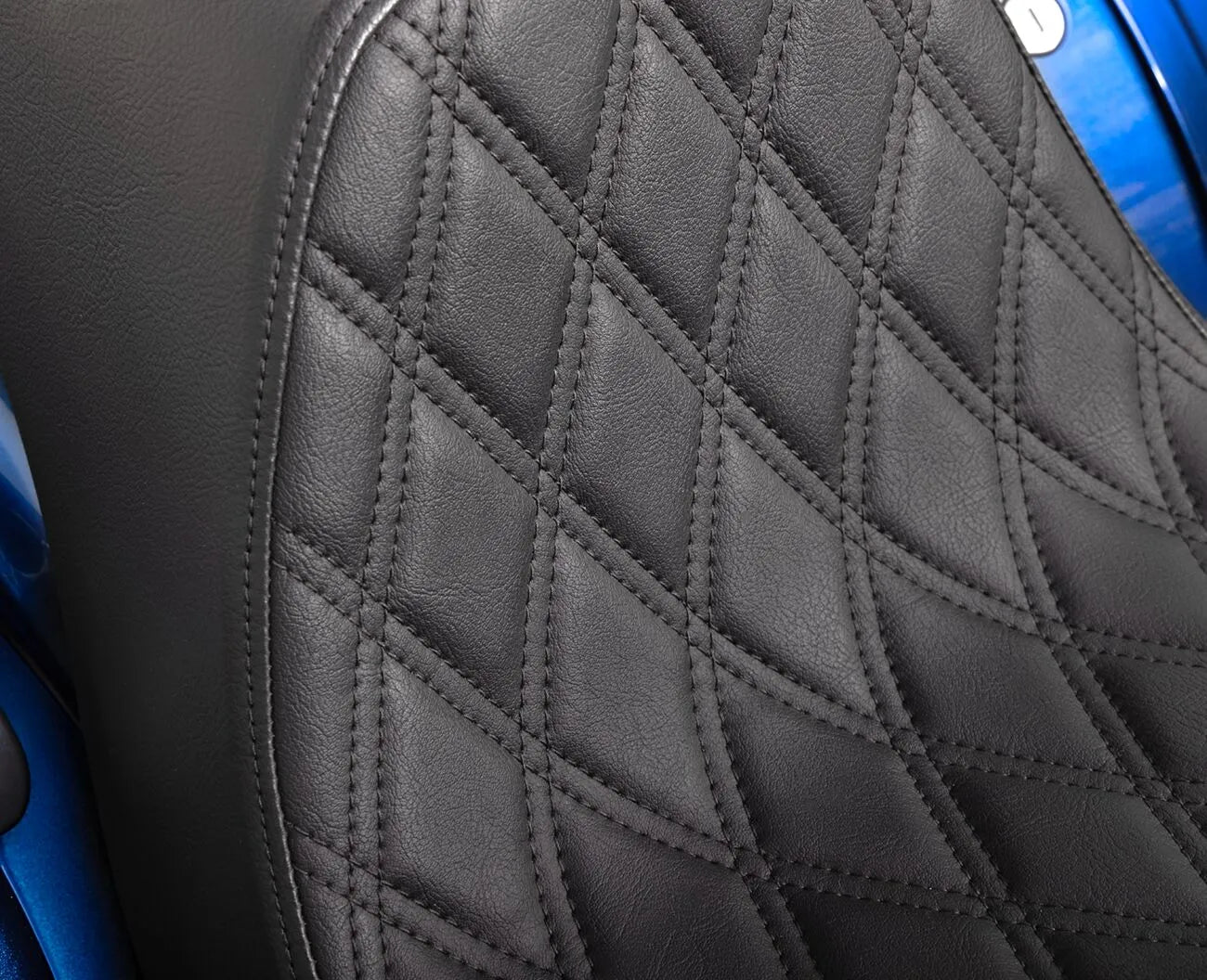 Predator III 2-up Seat for Harley Davidson FXLR/FLSB 18-up
