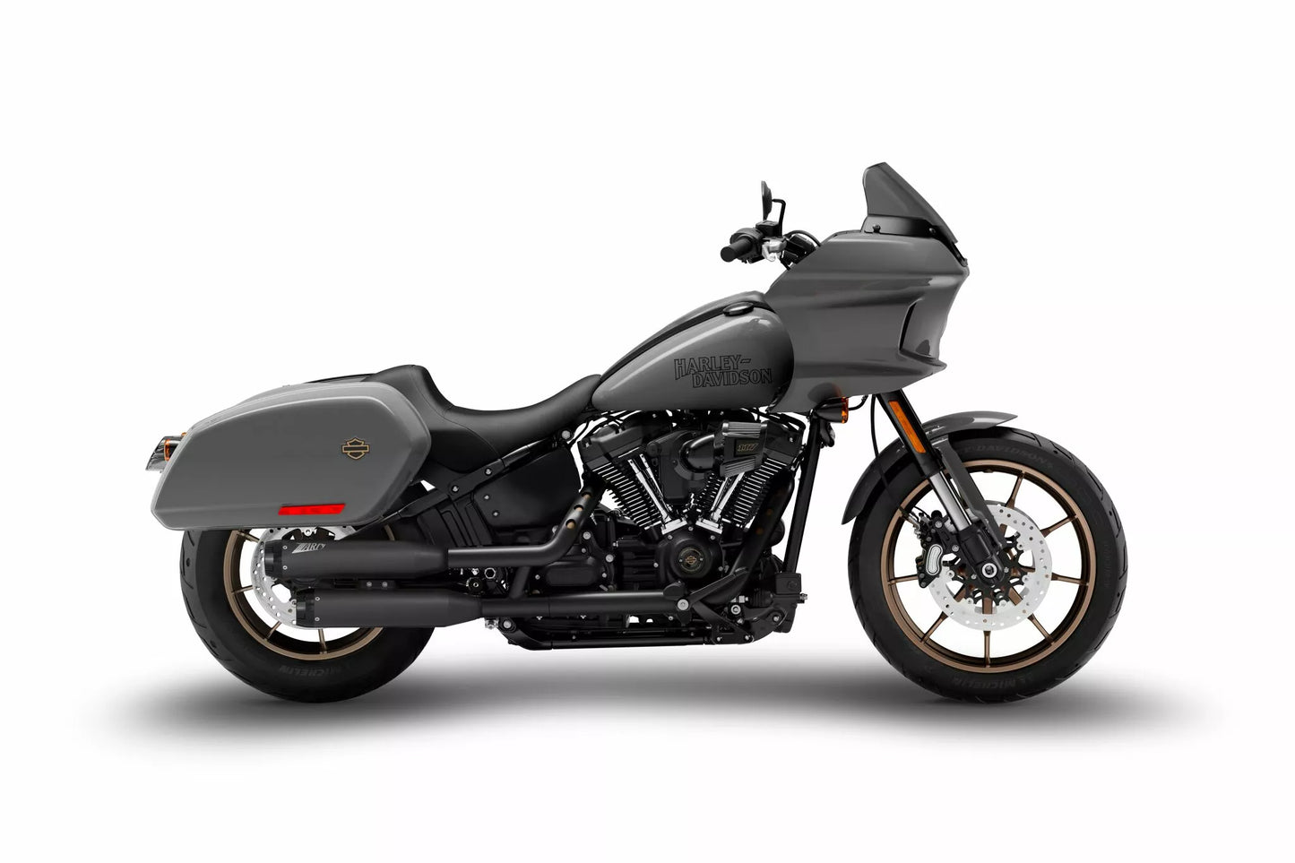 Slip-on E4/E5 Matte Black Silers voor Harley Davidson Softail M8 17-24