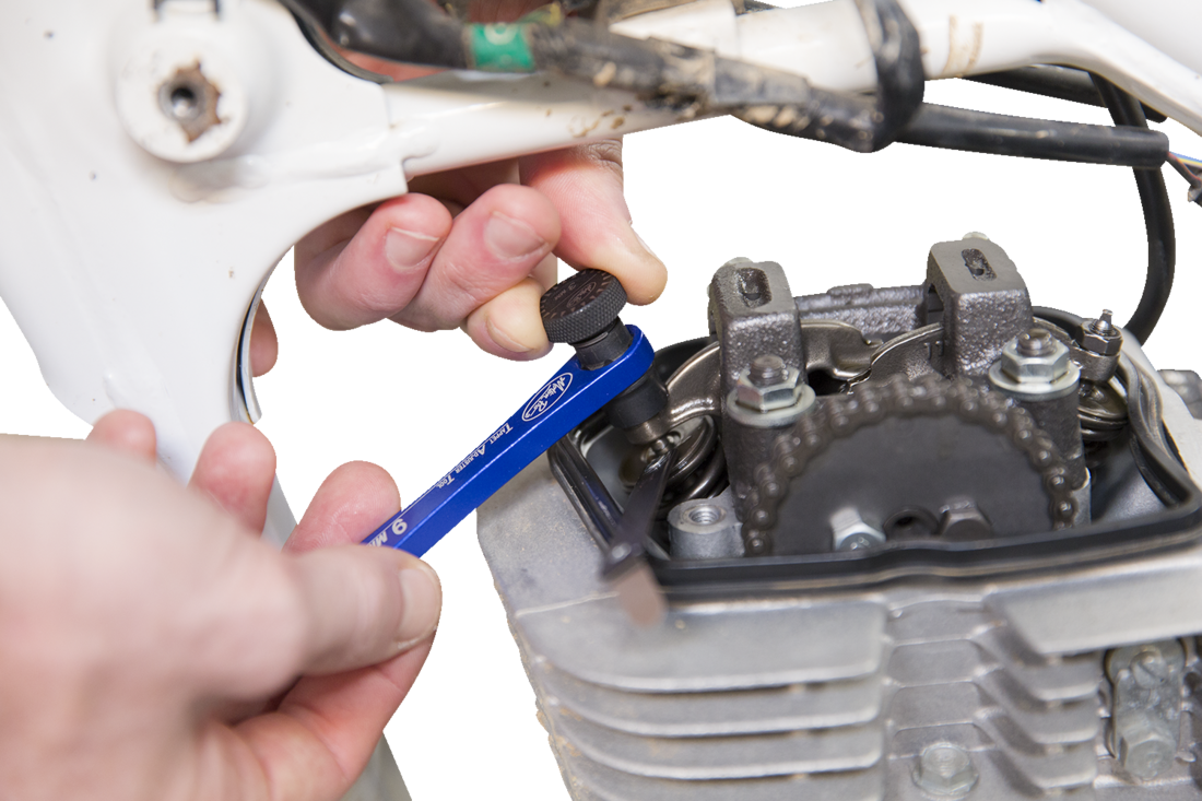 Herramienta De Ajuste De Taqués 3X10MM