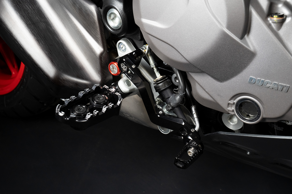 Tech-X Enduro Fußrasten für Triumph Tiger 900 GT 23-