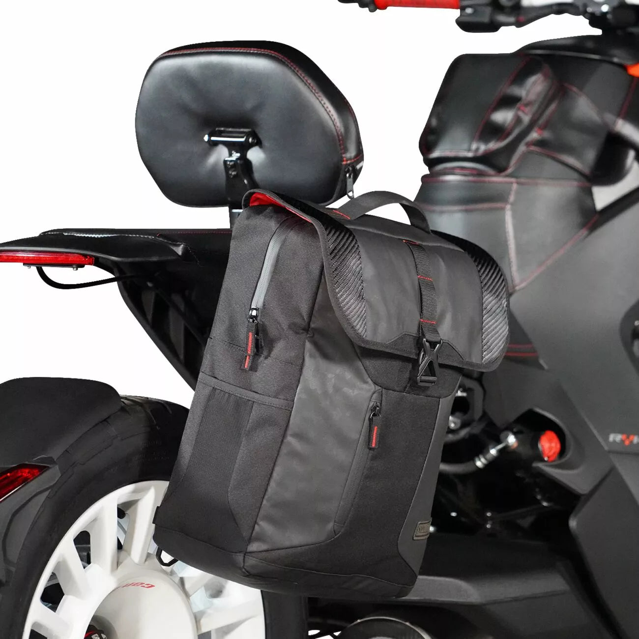 Show Chrome, Bolsa Levitate Y Soporte