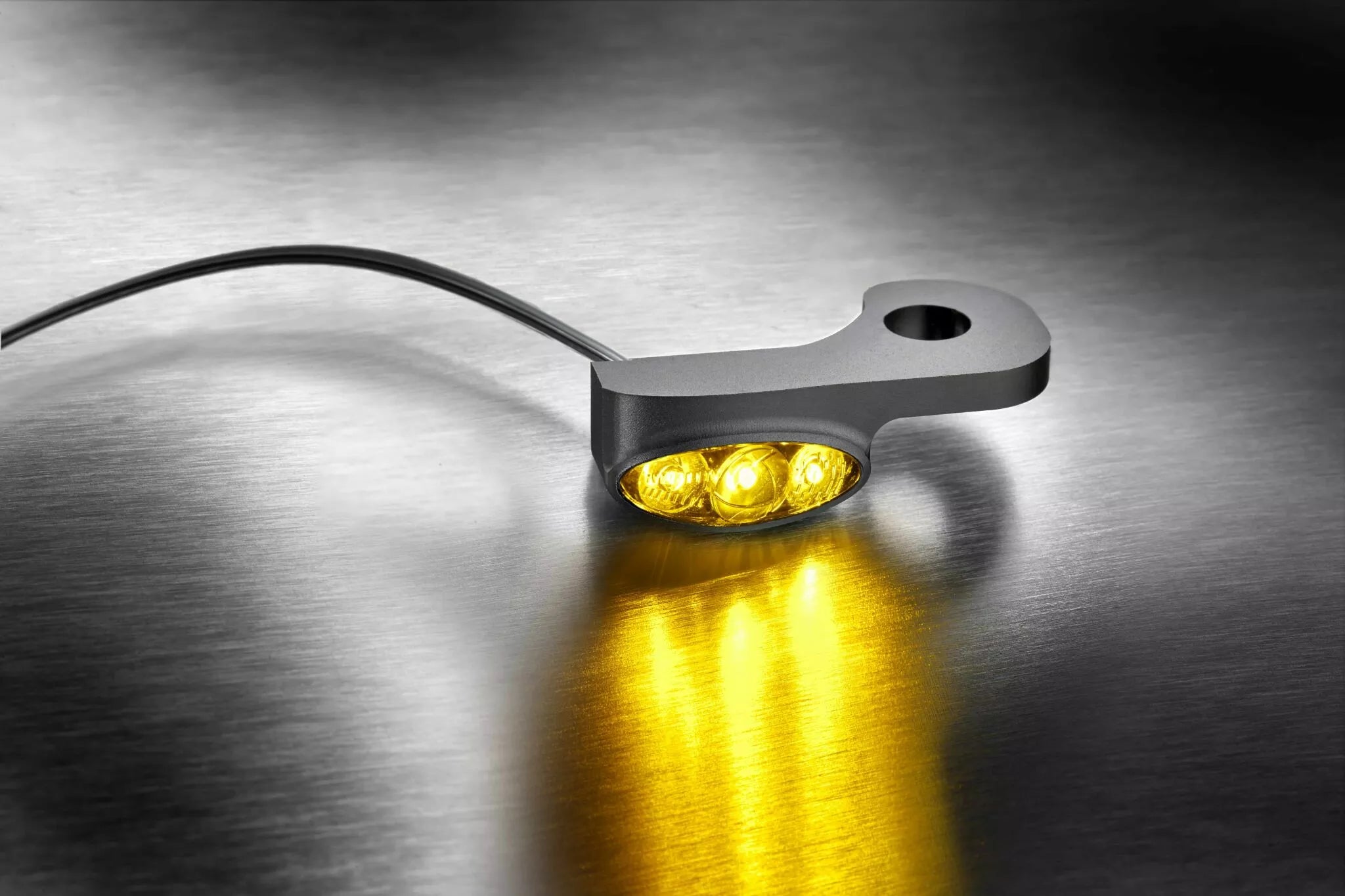 DASH M Blinker vorne rechts für Harley Davidson