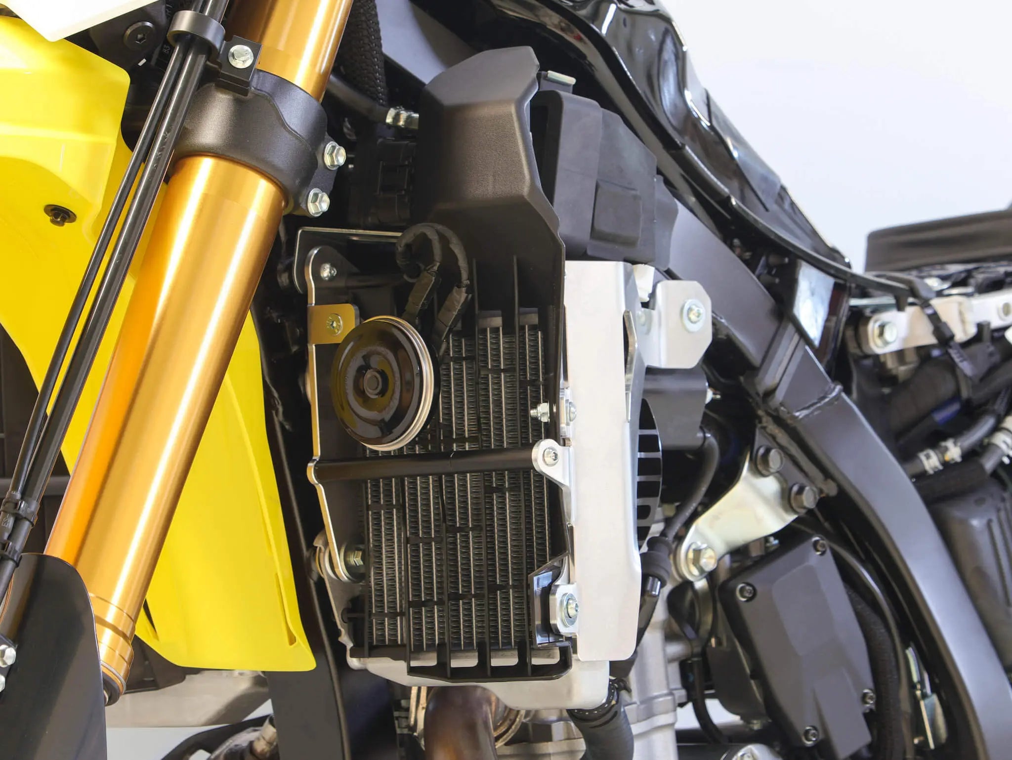 Kit Soporte Radiador para Suzuki DR-Z4S