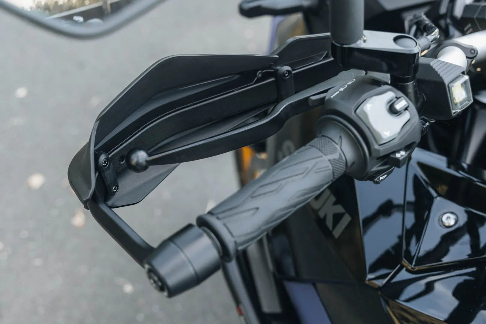 Adventure handguard kit for Benelli, Triumph