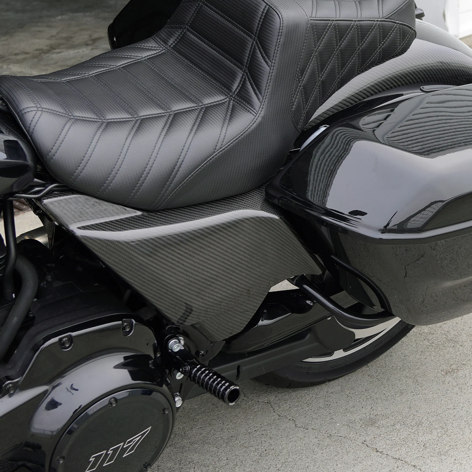 Tapas laterales de fibra de carbono para Harley Davidson