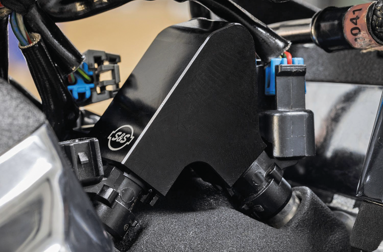 S&amp;S M8 Billet Fuel Rail for Harley Davidson