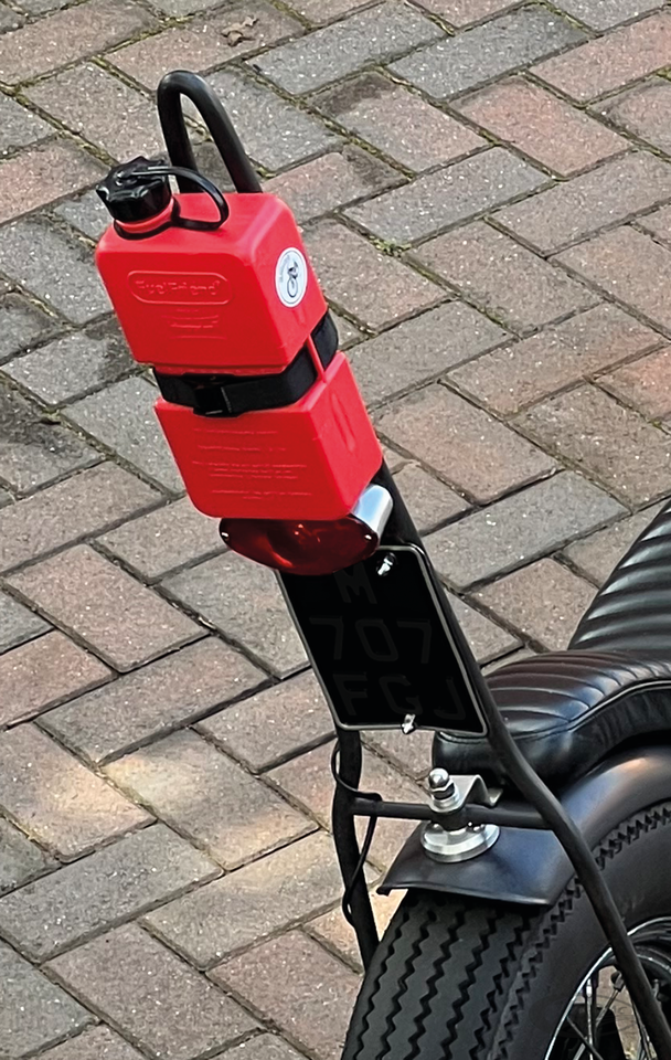 Bidón De Combustible Rojo 1 litro (12,5x6,5x20,5cm)